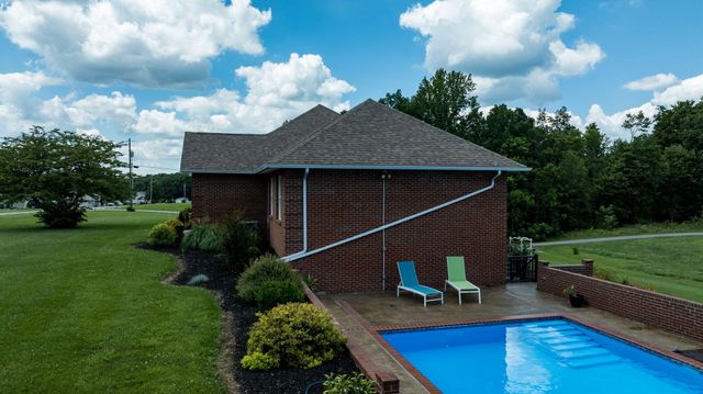 320 Alice Roy Road, Windsor, KY 42565