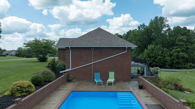 320 Alice Roy Road, Windsor, KY 42565
