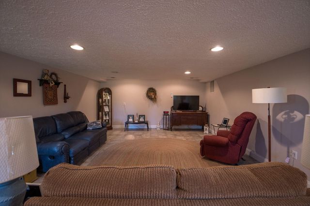320 Alice Roy Road, Windsor, KY 42565