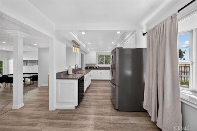 16003 Dearborn Street, North Hills, CA 91343