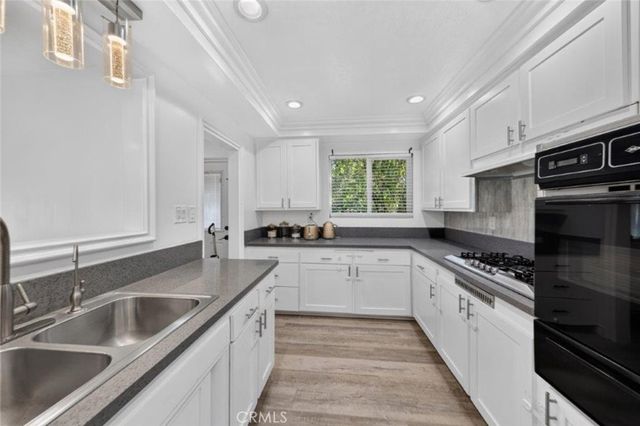 16003 Dearborn Street, North Hills, CA 91343