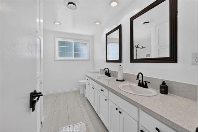 16003 Dearborn Street, North Hills, CA 91343
