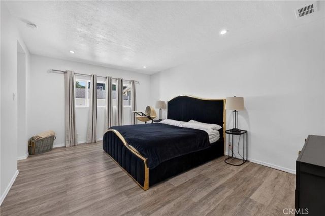 16003 Dearborn Street, North Hills, CA 91343