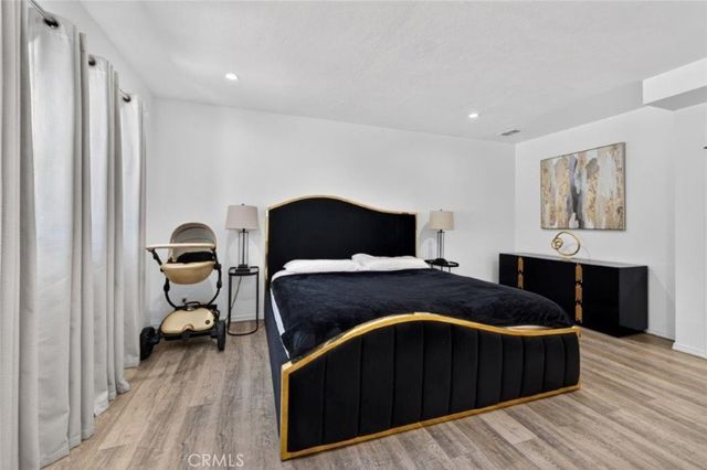 16003 Dearborn Street, North Hills, CA 91343