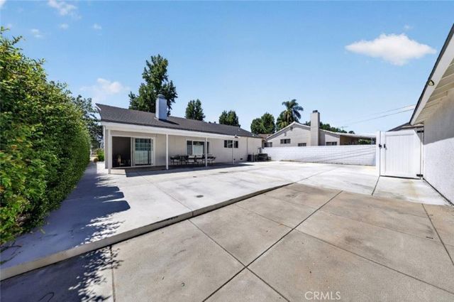 16003 Dearborn Street, North Hills, CA 91343