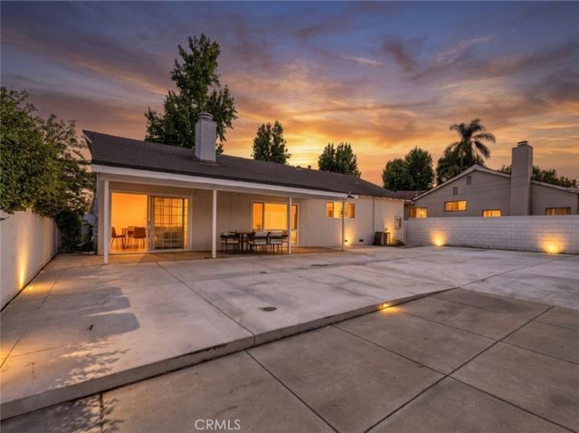 16003 Dearborn Street, North Hills, CA 91343