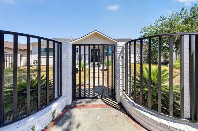 16003 Dearborn Street, North Hills, CA 91343