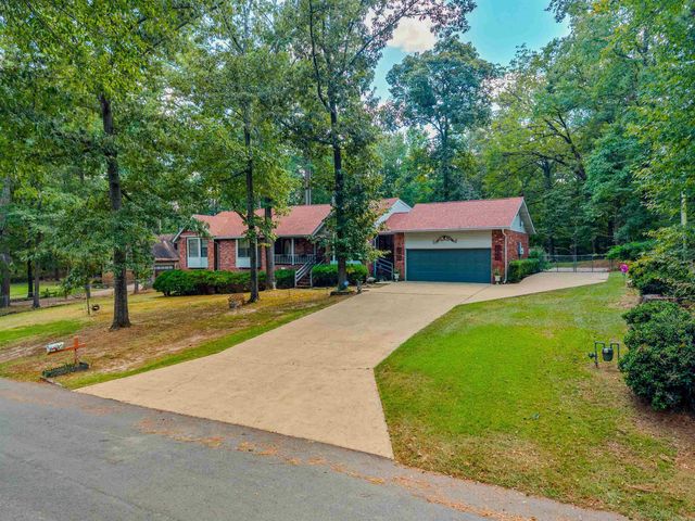8901 Dawn Drive, Mabelvale, AR 72103