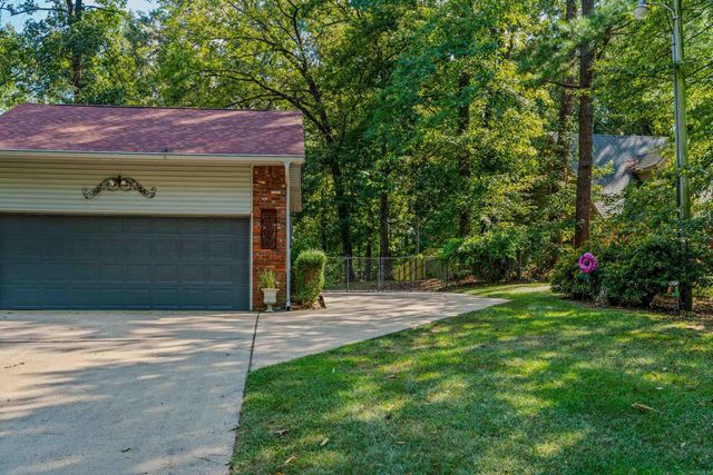 8901 Dawn Drive, Mabelvale, AR 72103