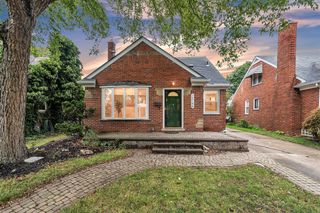 15106 White Avenue, Allen Park, MI 48101