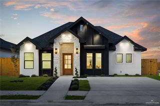 1011 Altuve Drive, Edinburg, TX 78541