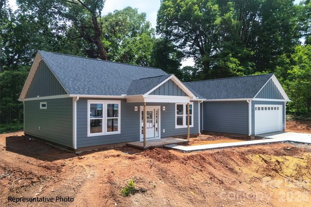 618 Central Drive 1, Statesville, NC 28677