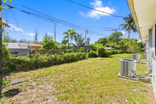 1519-1521 NW 8th Avenue, Fort Lauderdale, FL 33311