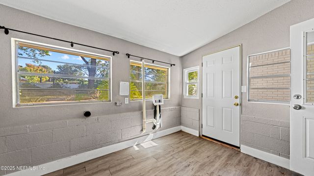 1425 DOMAS Drive, Jacksonville, FL 32211