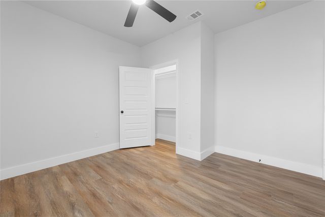 120 Red Bird Lane, Mabank, TX 75156