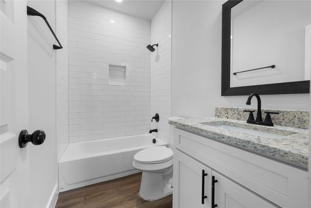 120 Red Bird Lane, Mabank, TX 75156