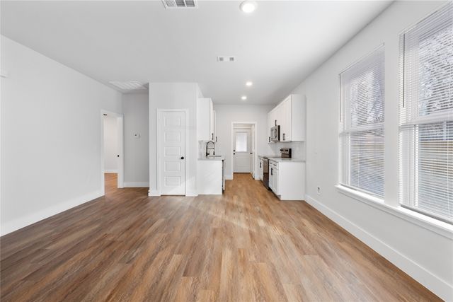 120 Red Bird Lane, Mabank, TX 75156