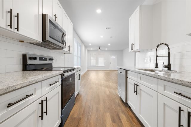 120 Red Bird Lane, Mabank, TX 75156