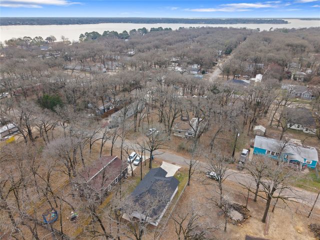 120 Red Bird Lane, Mabank, TX 75156