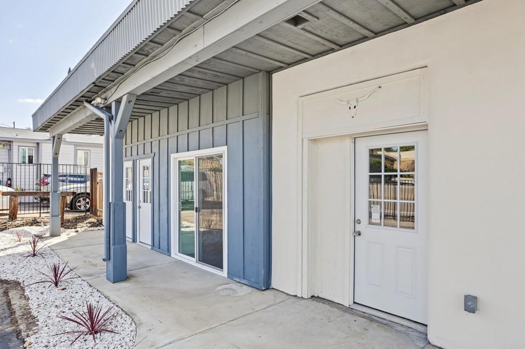 9242 Winter Gardens Blvd, Lakeside, CA 92040 — exterior