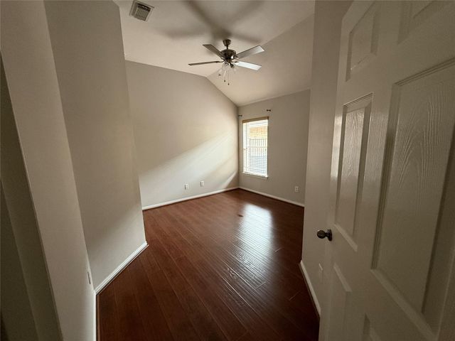 18419 S Raven Shore Drive, Cypress, TX 77433