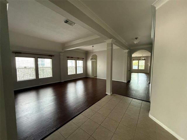 18419 S Raven Shore Drive, Cypress, TX 77433