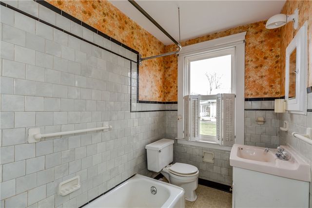 190 Wendell Road, Warwick, RI 02888