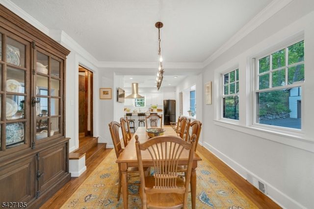 37 Afterglow Avenue, Verona Twp., NJ 07044