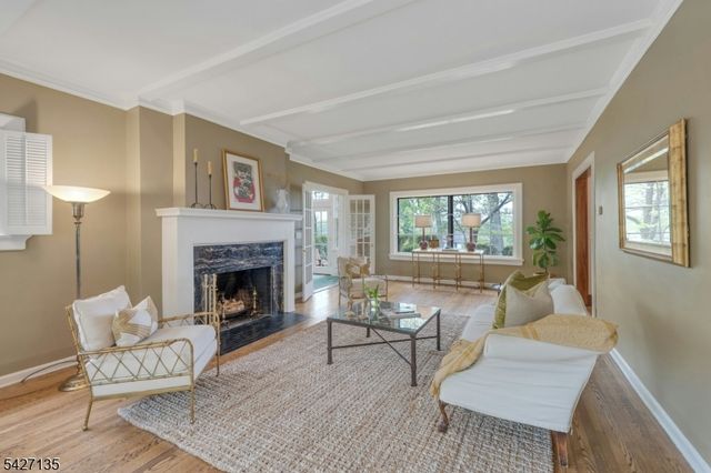37 Afterglow Avenue, Verona Twp., NJ 07044