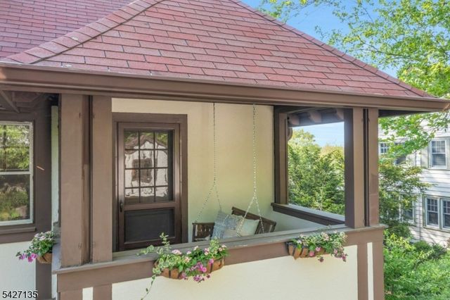 37 Afterglow Avenue, Verona Twp., NJ 07044