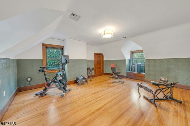 37 Afterglow Avenue, Verona Twp., NJ 07044