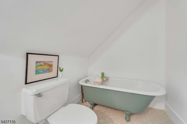 37 Afterglow Avenue, Verona Twp., NJ 07044