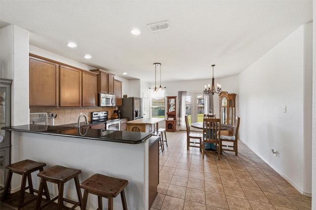 2904 Big Horn Bluff Court, Fort Worth, TX 76108