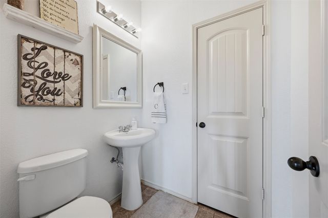 2904 Big Horn Bluff Court, Fort Worth, TX 76108