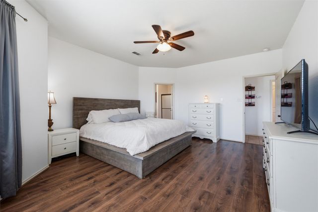 2904 Big Horn Bluff Court, Fort Worth, TX 76108