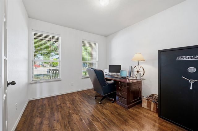 2904 Big Horn Bluff Court, Fort Worth, TX 76108
