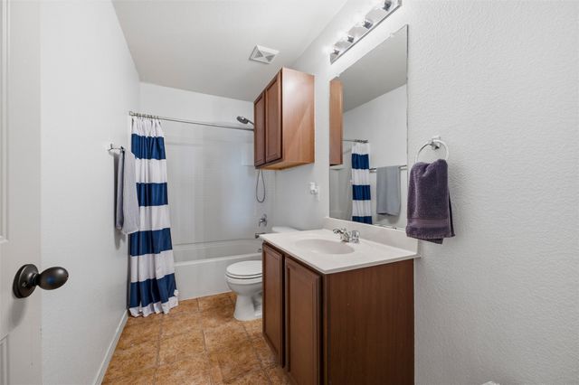 2904 Big Horn Bluff Court, Fort Worth, TX 76108