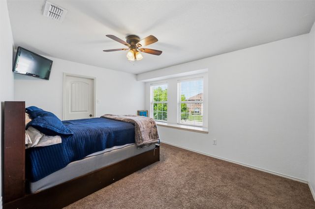 2904 Big Horn Bluff Court, Fort Worth, TX 76108