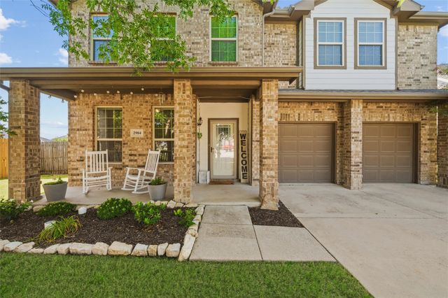 2904 Big Horn Bluff Court, Fort Worth, TX 76108