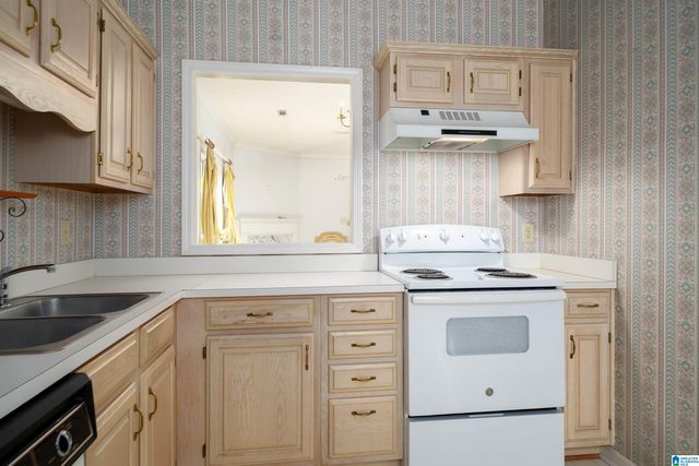 4026 SADDLE RUN CIRCLE, Pelham, AL 35124