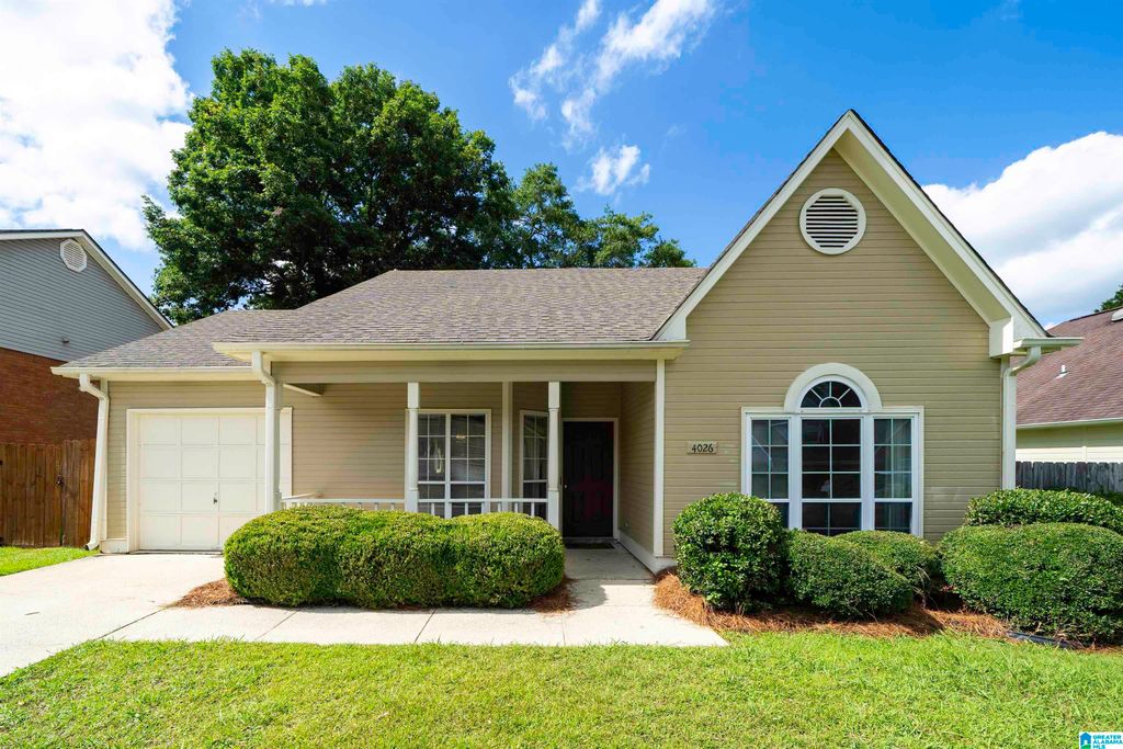 4026 SADDLE RUN CIRCLE, Pelham, AL 35124