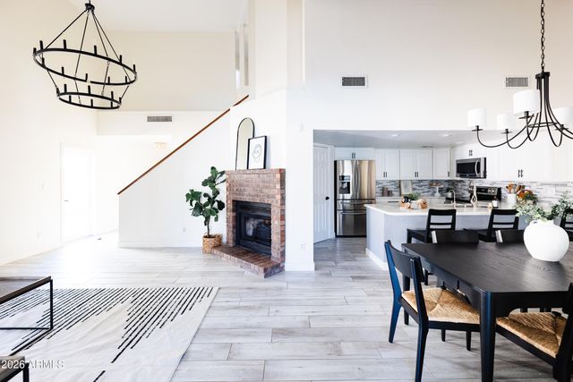 720 N HAZELTON Drive, Chandler, AZ 85226