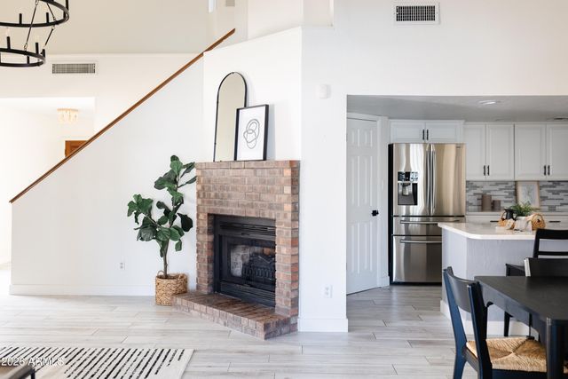 720 N HAZELTON Drive, Chandler, AZ 85226