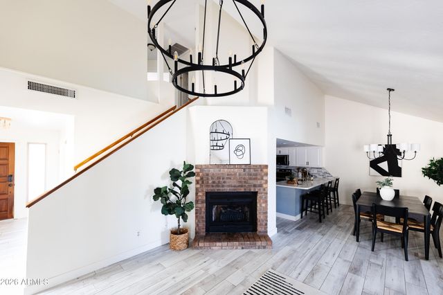 720 N HAZELTON Drive, Chandler, AZ 85226