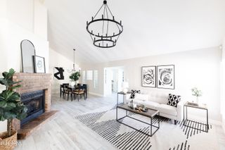 720 N HAZELTON Drive, Chandler, AZ 85226