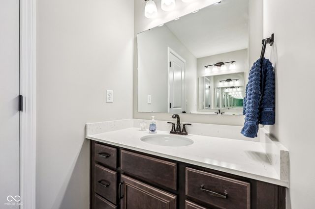 4204 Omaha Drive, Bargersville, IN 46106