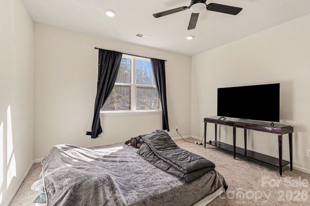 7125 Maple Run Circle, Charlotte, NC 28215