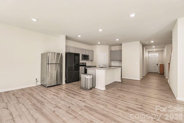 7125 Maple Run Circle, Charlotte, NC 28215