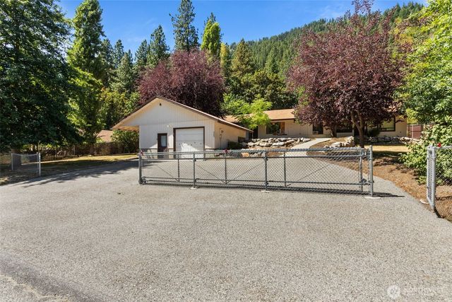 8480 Icicle Road, Leavenworth, WA 98826