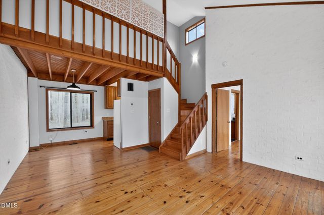 2405 Wheelwright Common, Chapel Hill, NC 27516